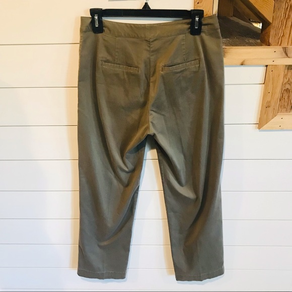 Chico’s ankle crop career pants olive green - Picture 4 of 4